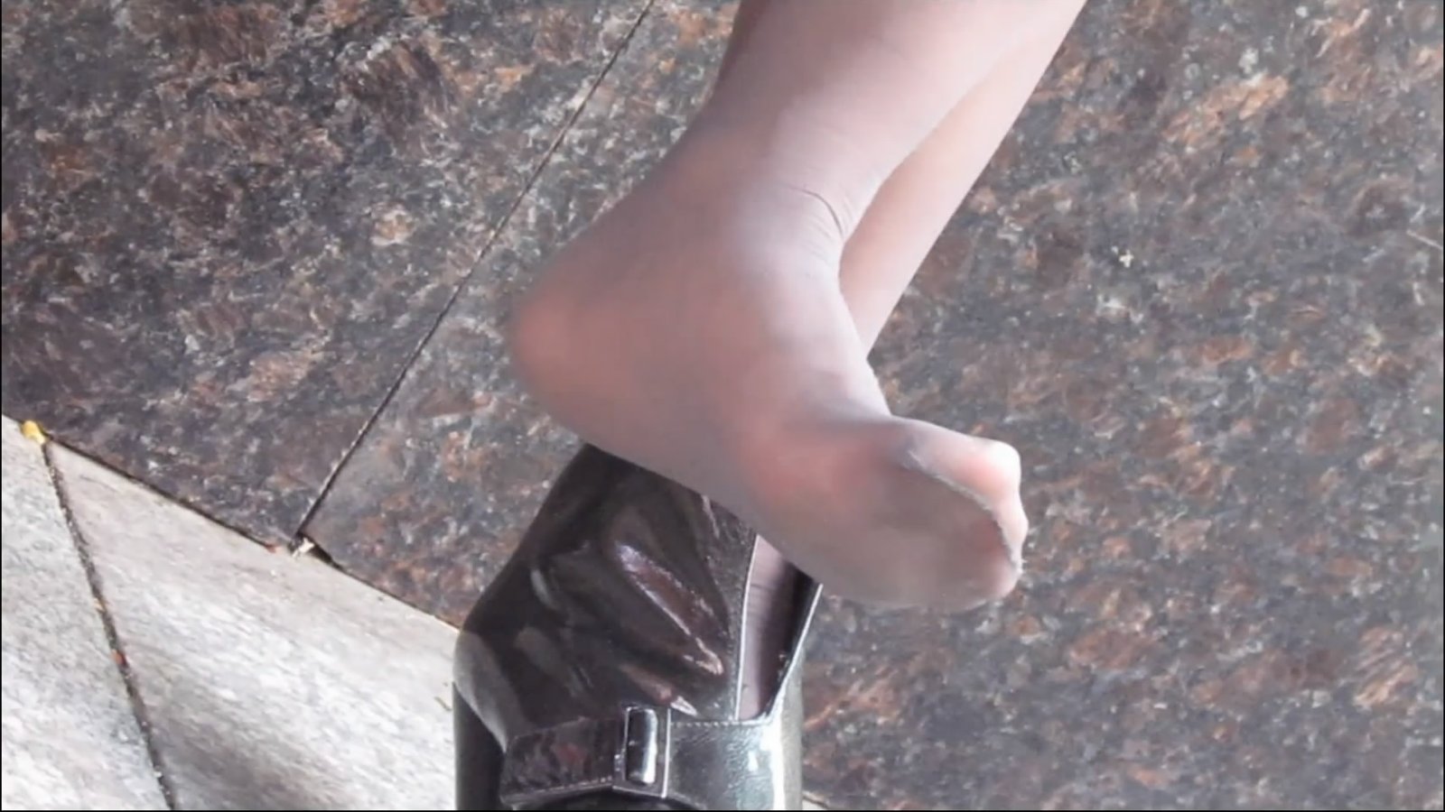 streetsnapshoep[00 02 12][20181210 194515 0]